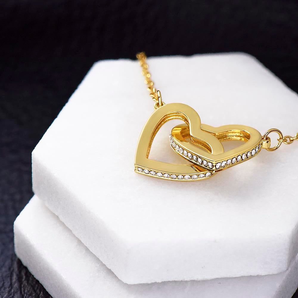 Two Hearts, One Promise: The Interlocking Love Necklace