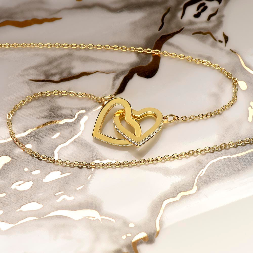 Two Hearts, One Promise: The Interlocking Love Necklace