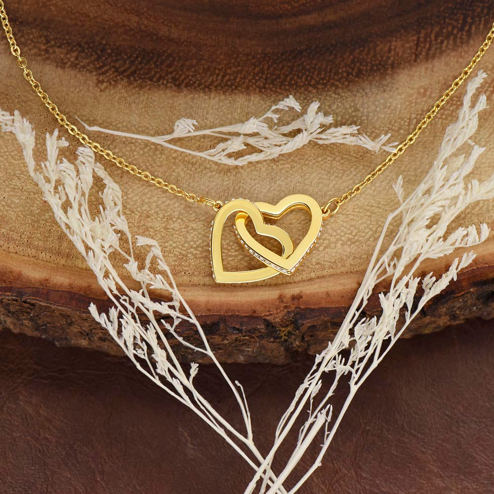 Two Hearts, One Promise: The Interlocking Love Necklace