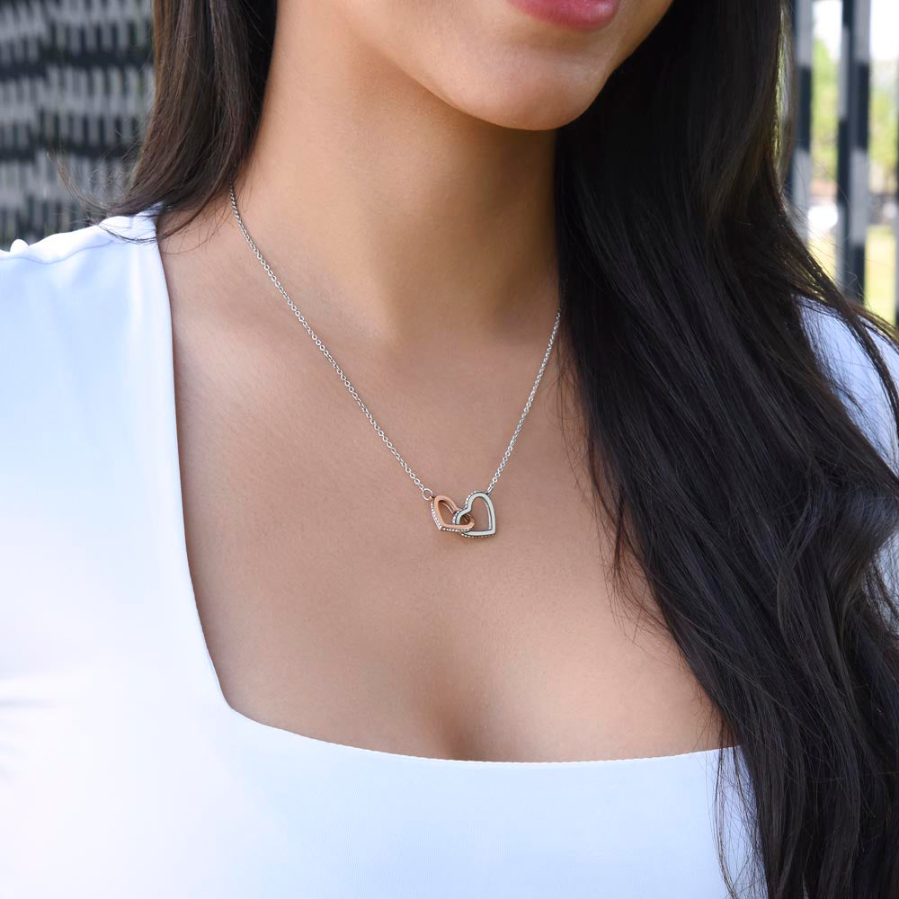 Two Hearts, One Promise: The Interlocking Love Necklace